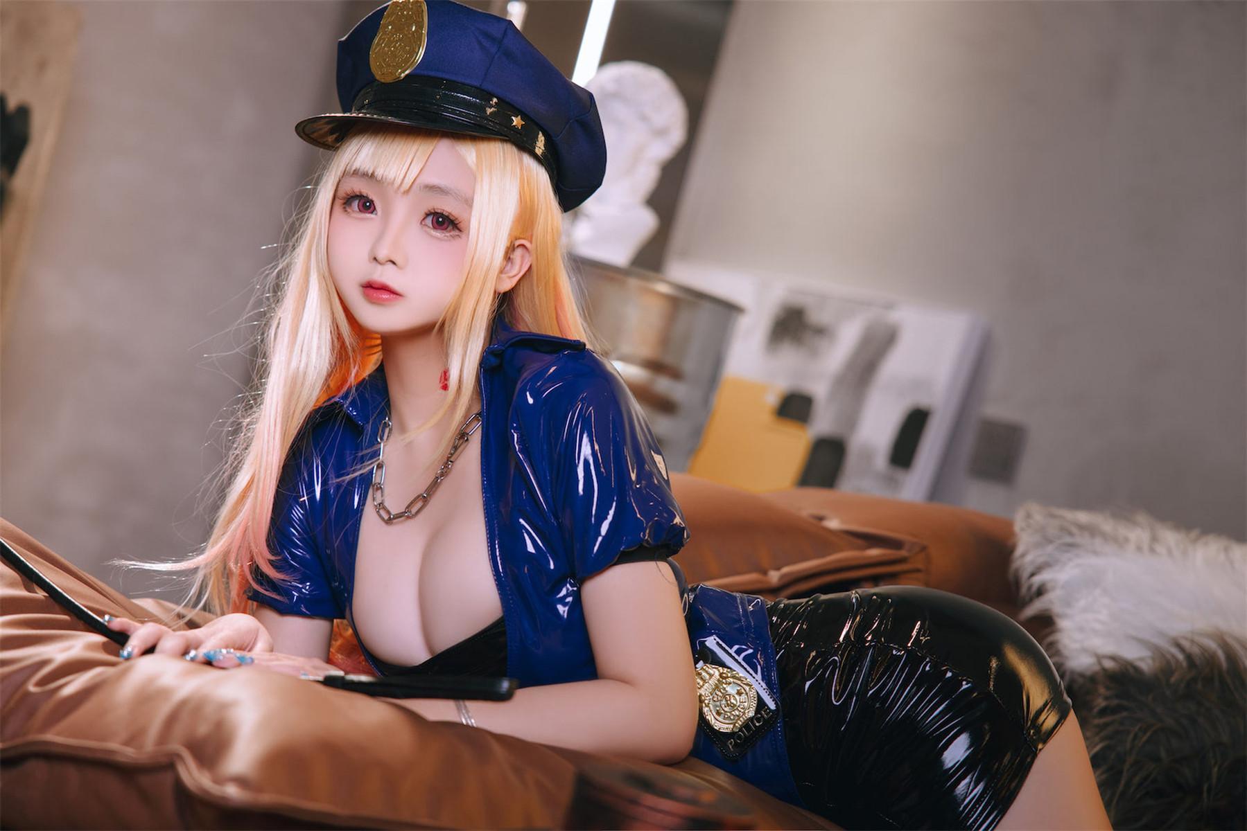 Cosplay 日奈娇 喜多川海梦女警(4)