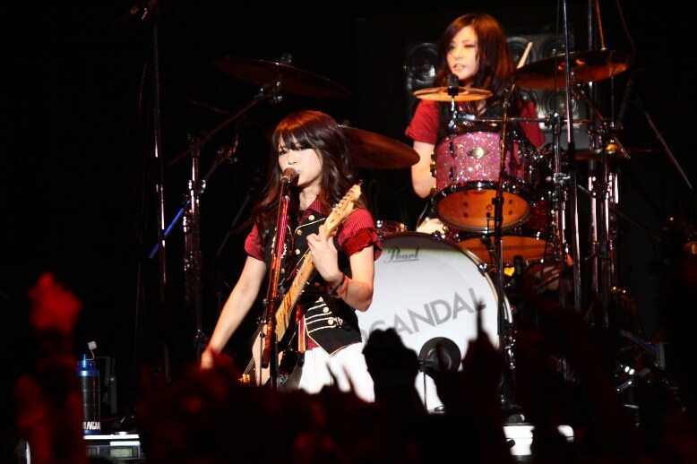 SCANDAL TEMPTATION BOX TOUR 2010～YEAH! tte Iei!～ RolMTODz_o