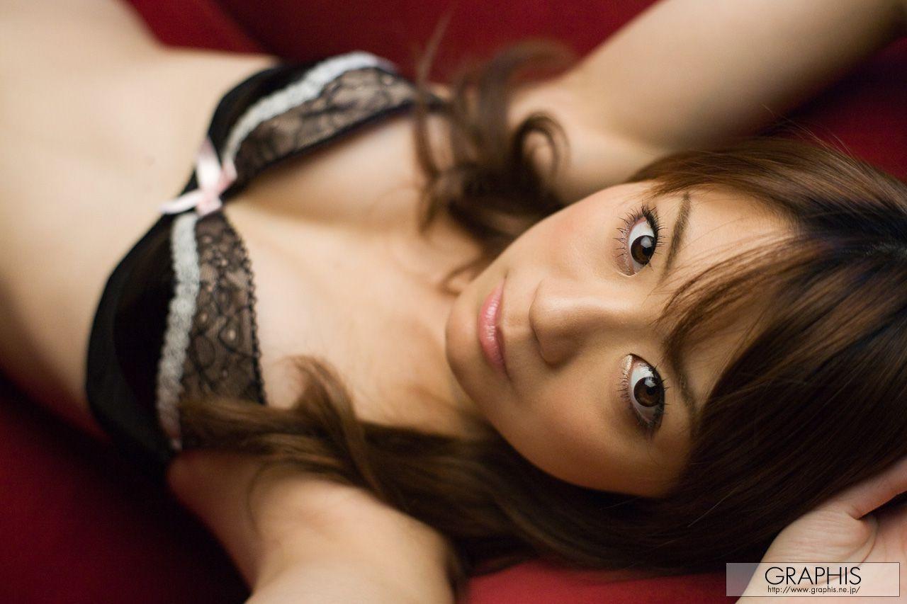 Mayuka Akimoto 秋元まゆ花 [Graphis] First Gravure 初脱ぎ娘 写真集(50)