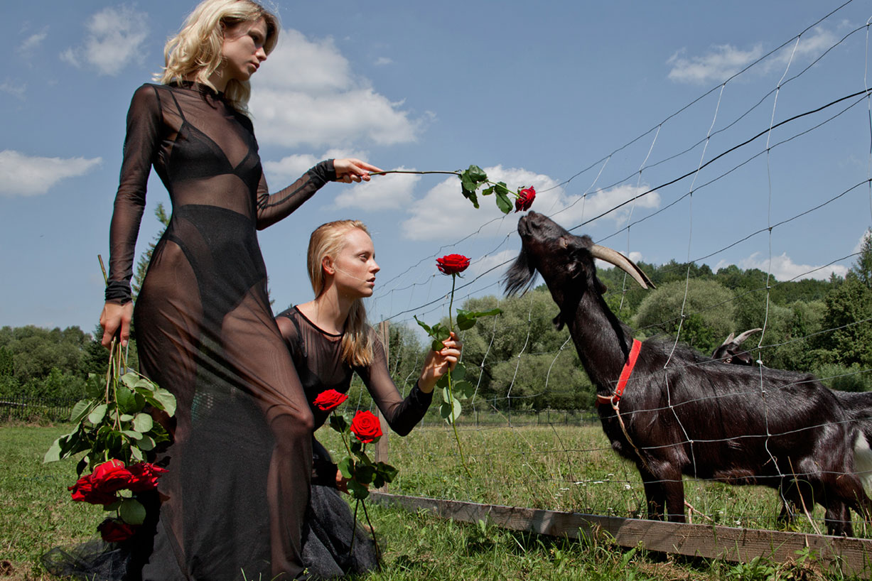 Red Army / Angela Olszewska, Justyna Golebiowska, Gabriela Mach by Andrew Tarnawczyk Red Army / Angela Olszewska, Justyna Golebiowska, Gabriela Mach by Andrew Tarnawczyk