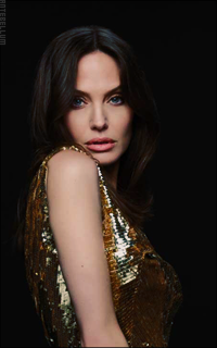 Angelina Jolie UZ3itUwM_o