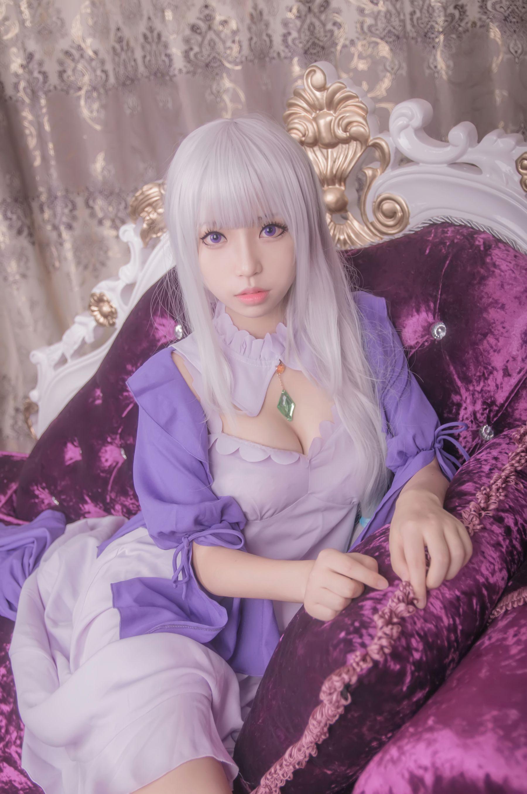 [Cosplay] 白易子教主 – RE从零开始的异世界生活 艾米莉娅(1)