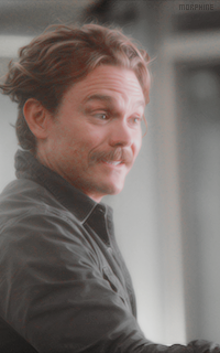 Clayne Crawford - Page 3 VGEqvhZe_o
