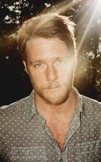 Jake McDorman - Page 2 6mDFqjkS_o