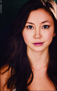 Kimiko Glenn ExMLfiak_o