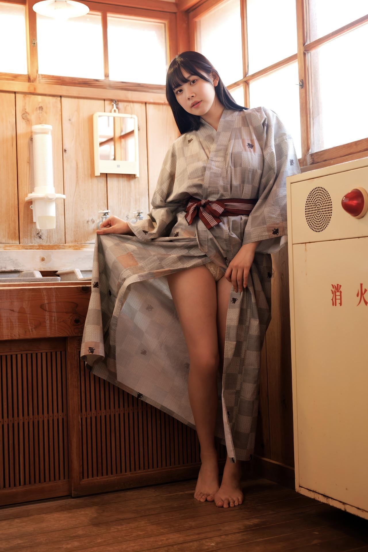 Seina Shinomi 篠見星奈, 写真集 「SEINA MODE 流れ星をみた」 Set.01(3)