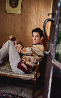 Miles Teller VwW0HIKZ_o