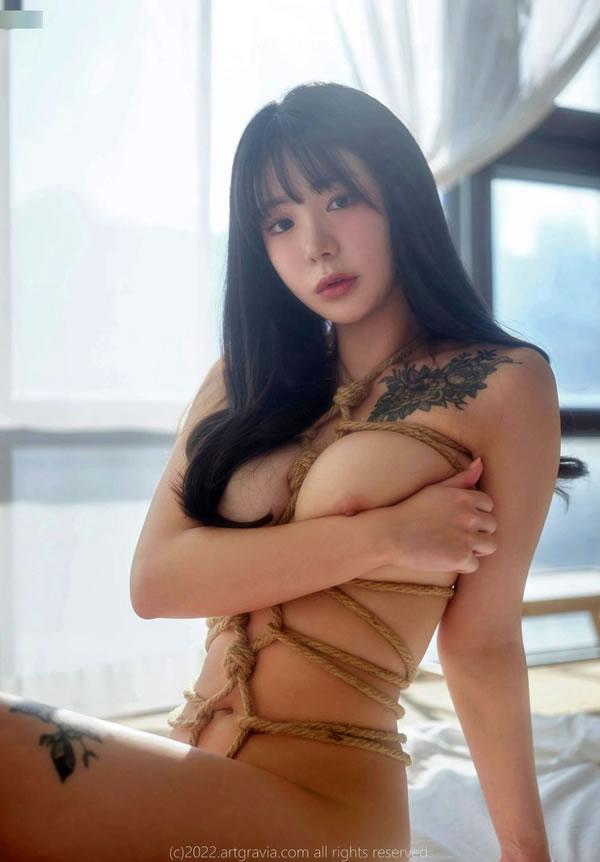 长发美女Wuyo室内SM绳艺无圣光写真(11)