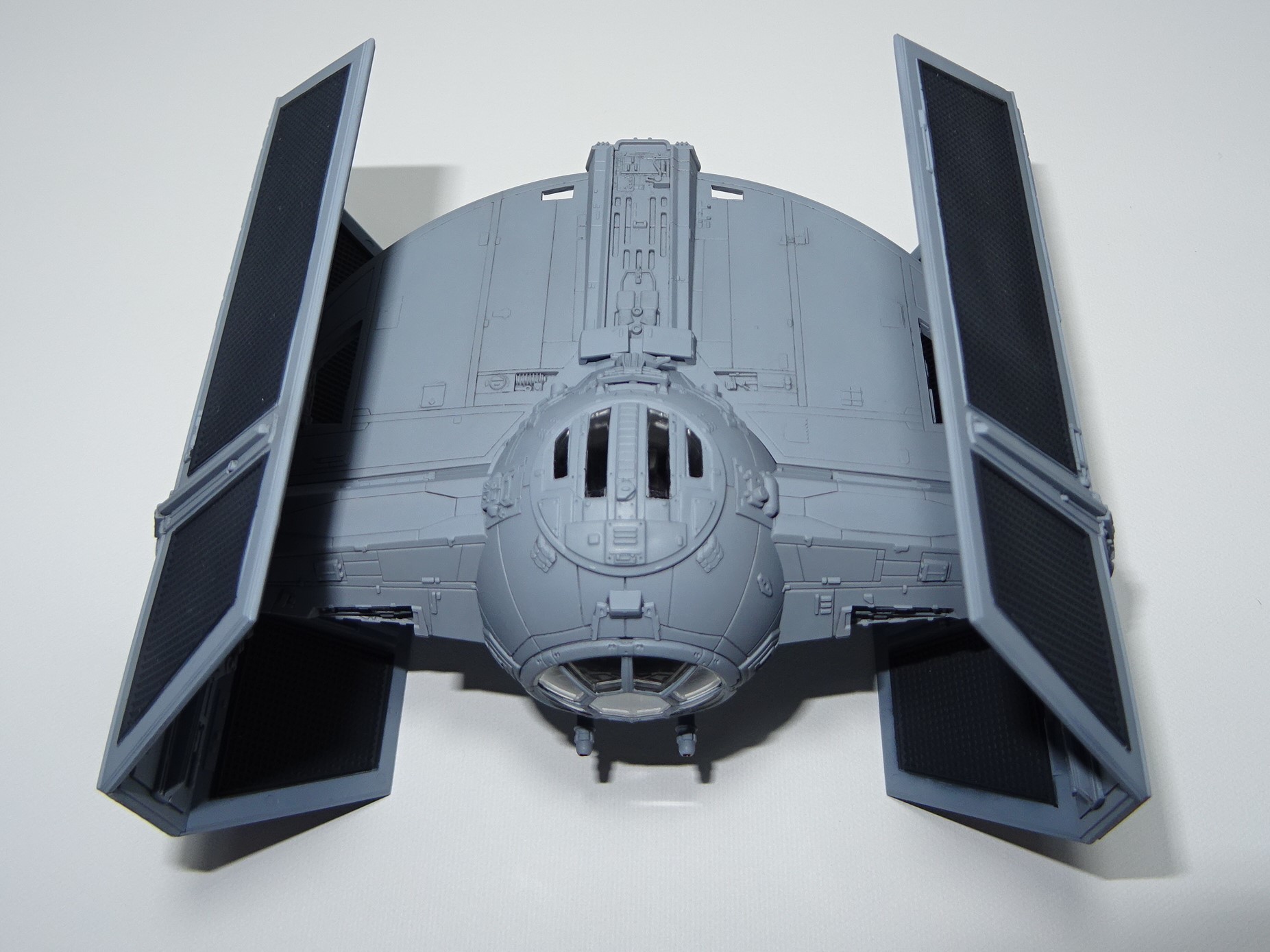 Darth Vader's TIE Fighter 1:72 model kit from Bandai-Band-1
