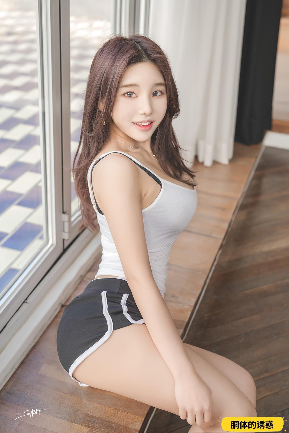 Zzyuri(쮸리) – NO.012 SAINT Photo life-VOL.01-1Year[51P-239.5M]