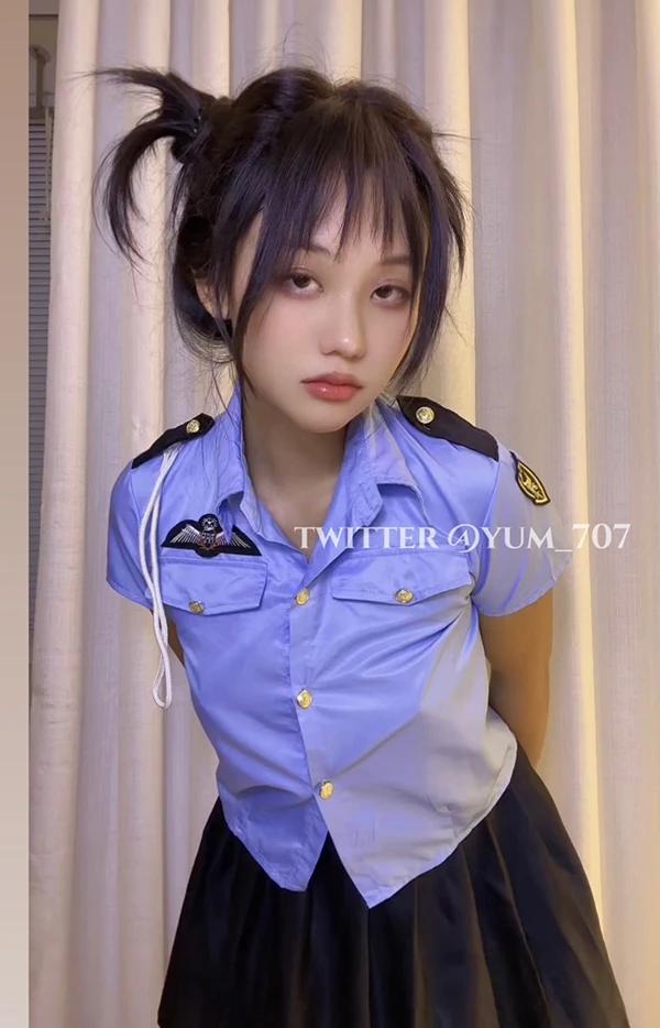 福利姬yum_707玉米VIP专享三屏视角尺度合集