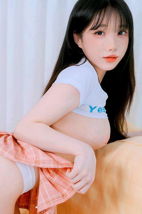 粉嫩小美女Candy 爱心JK白丝尺度写真(19)