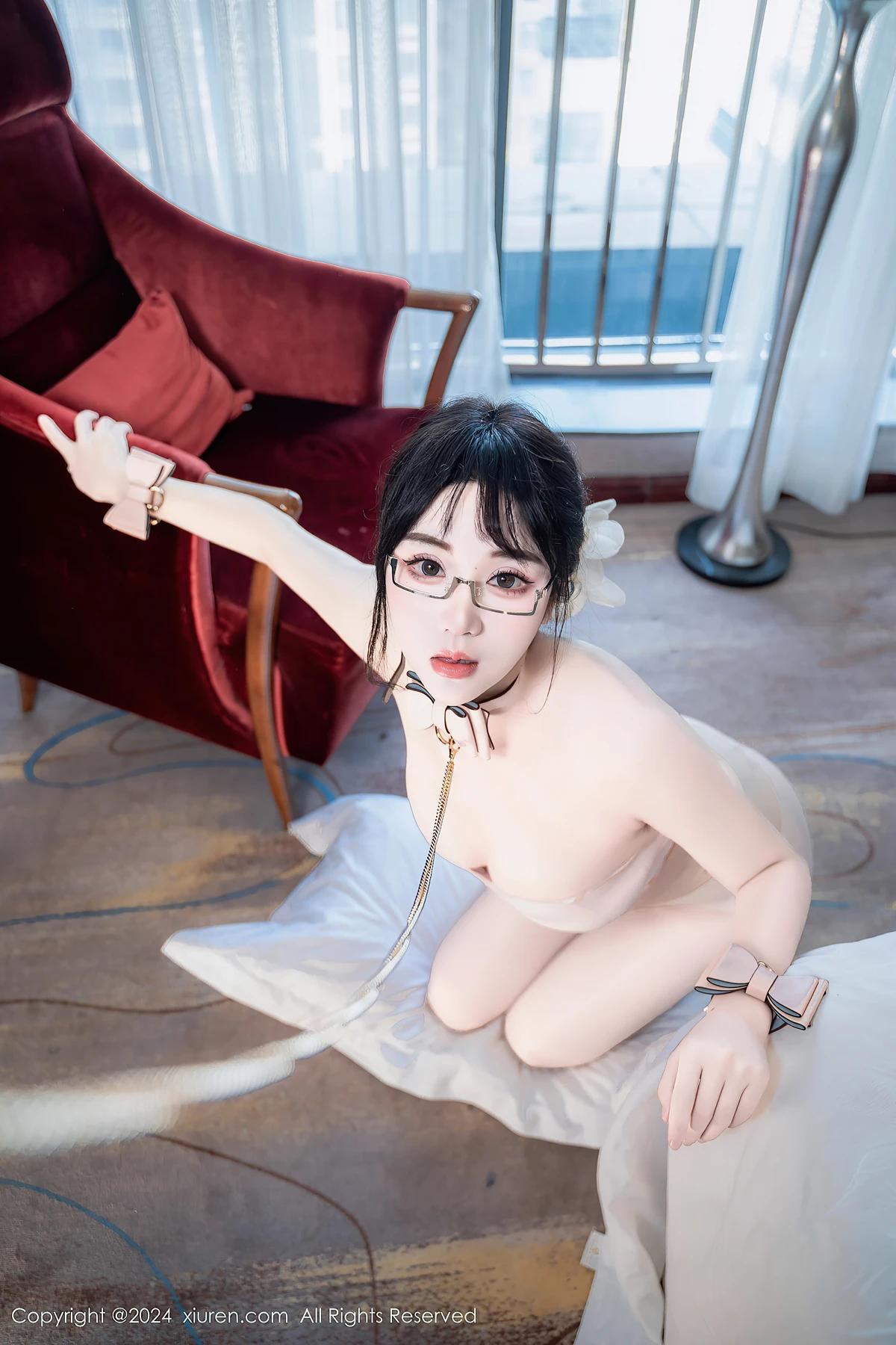 XiuRen秀人网 No.8717 汐汐爱吃草莓LuXuan(11)