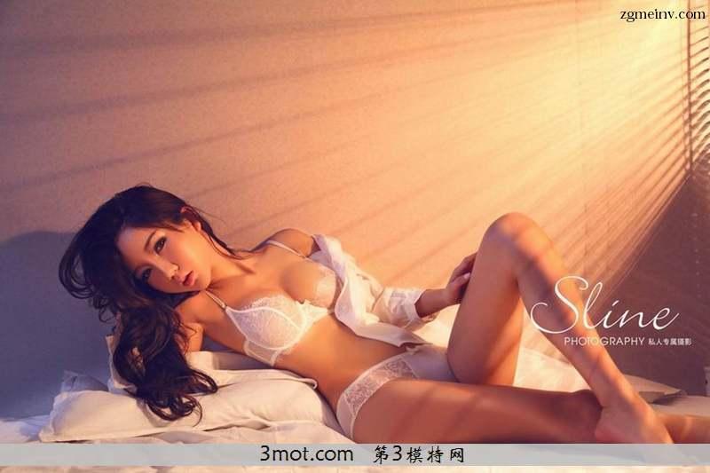 美女陈怡曼火辣巨乳诱惑(2)