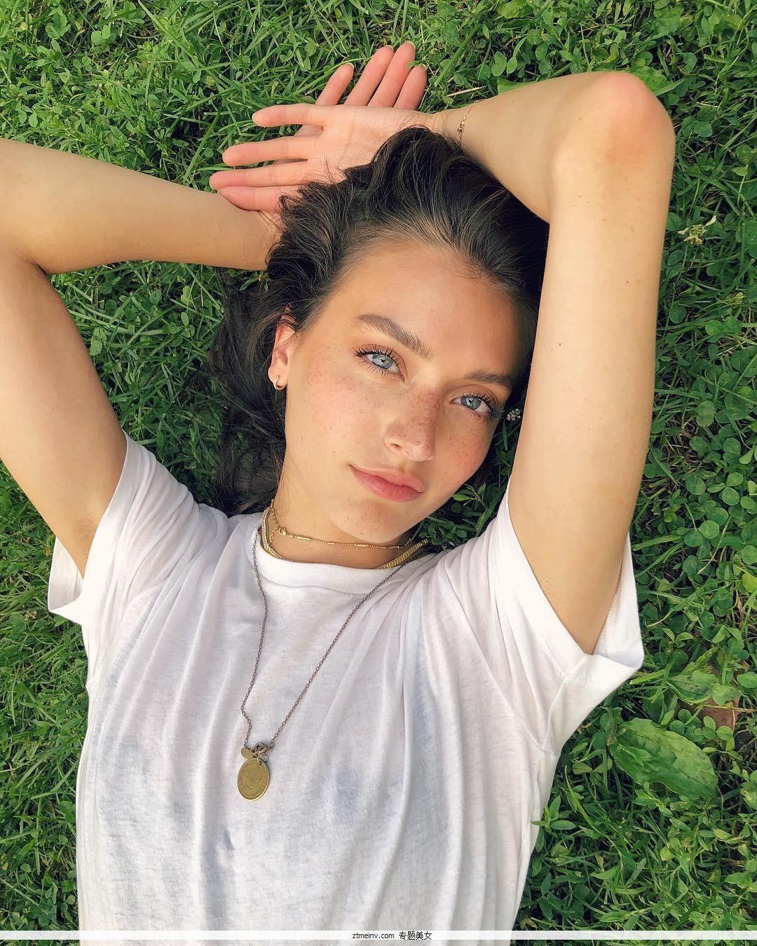 Jessica Clements- 纽约美妆博主兼模特私房照图片(27)