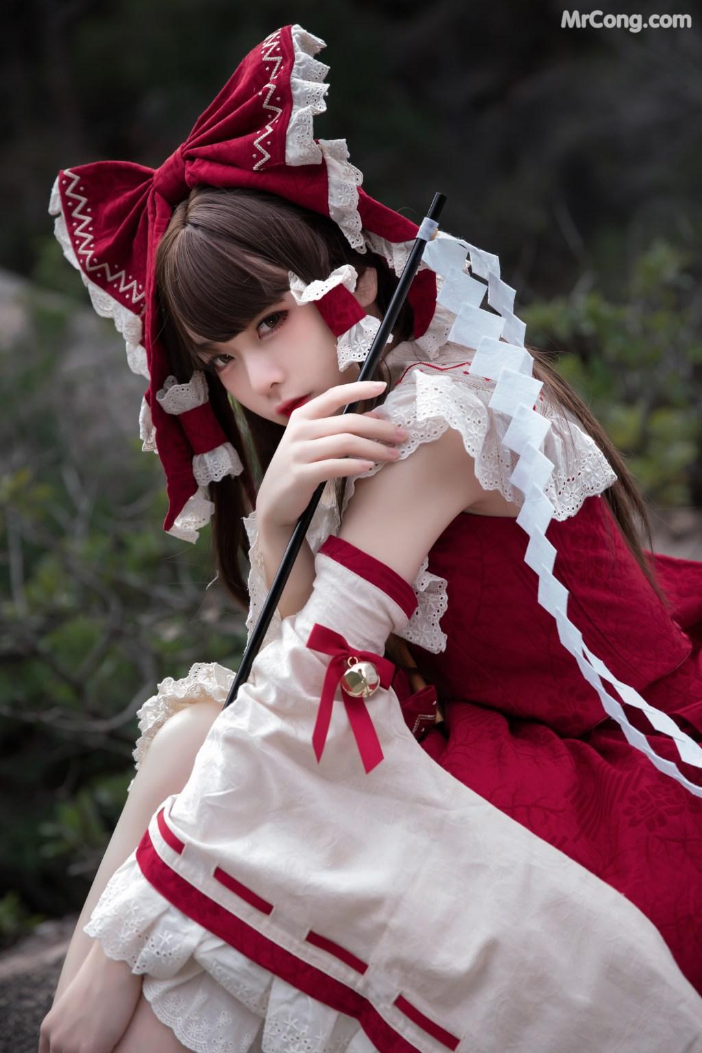 Coser@G44不会受伤 Vol.031: 灵梦 (20 photos)