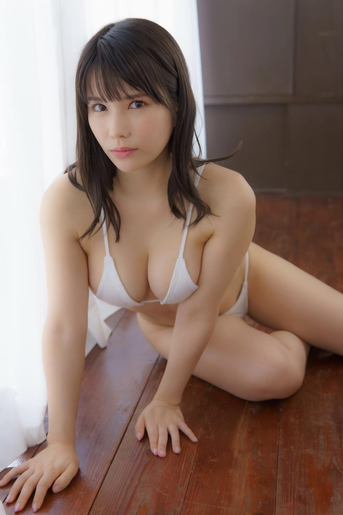 Yuka Aragaki 新垣優香, 写真集 「ミルキーグラマーが止まらない」 Set.02(27)