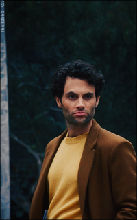 Penn Badgley EcweQrUg_o