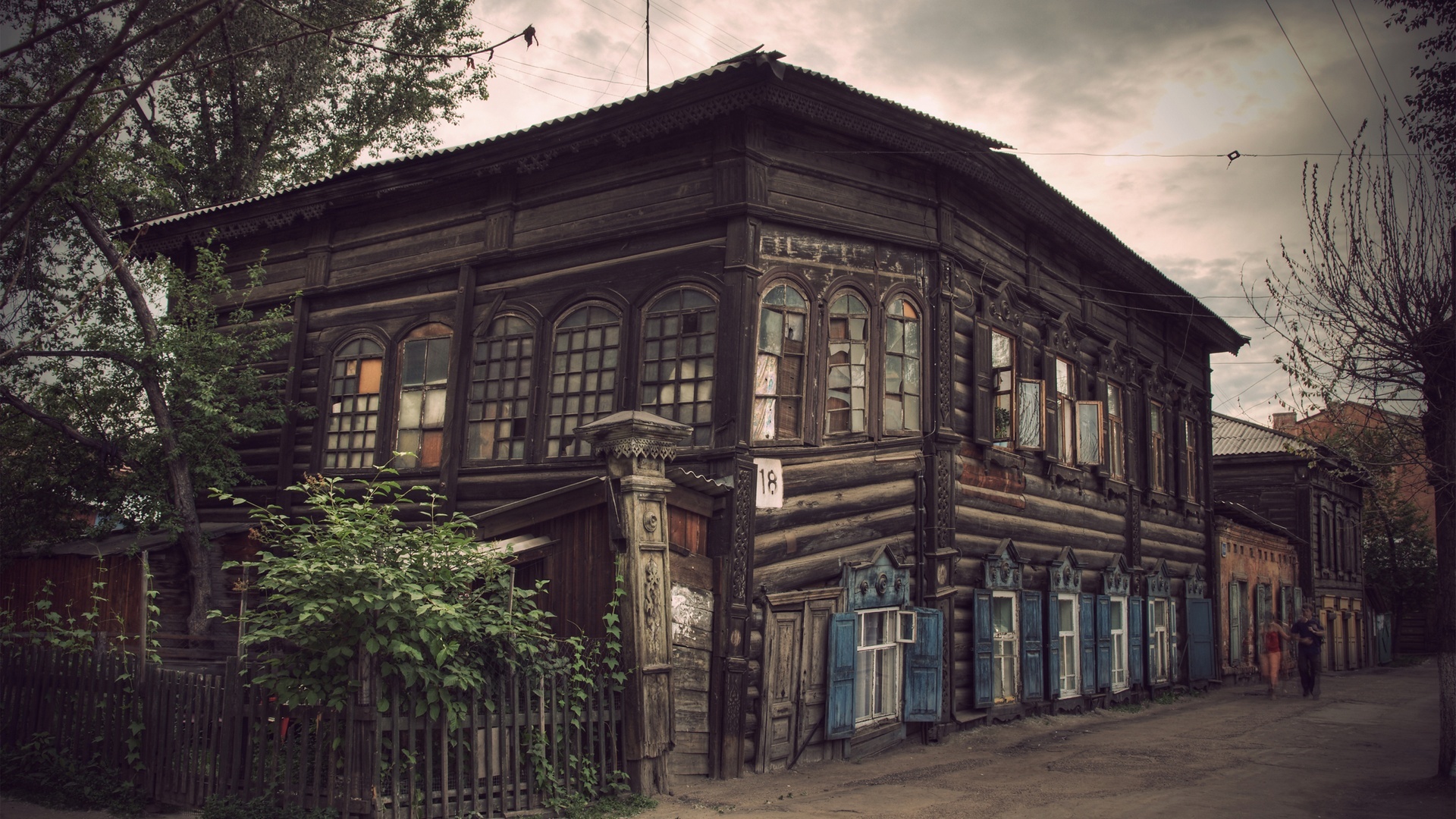 90 Siberian Wooden Houses [1920x1080]