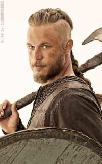 Travis Fimmel QNNYGNNL_o