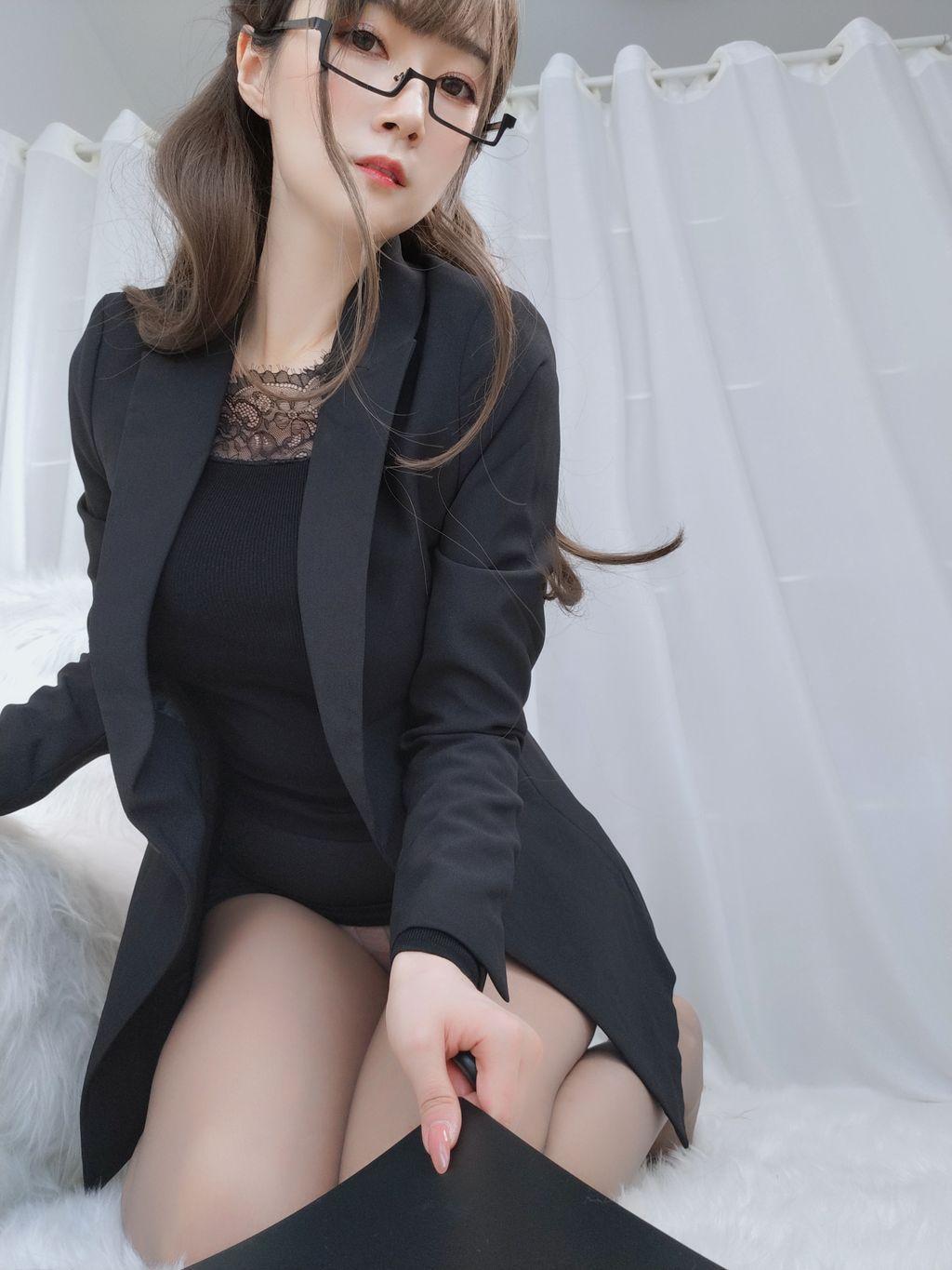 Coser @ 白银 81: 黑 西服 (136 photos)(113)