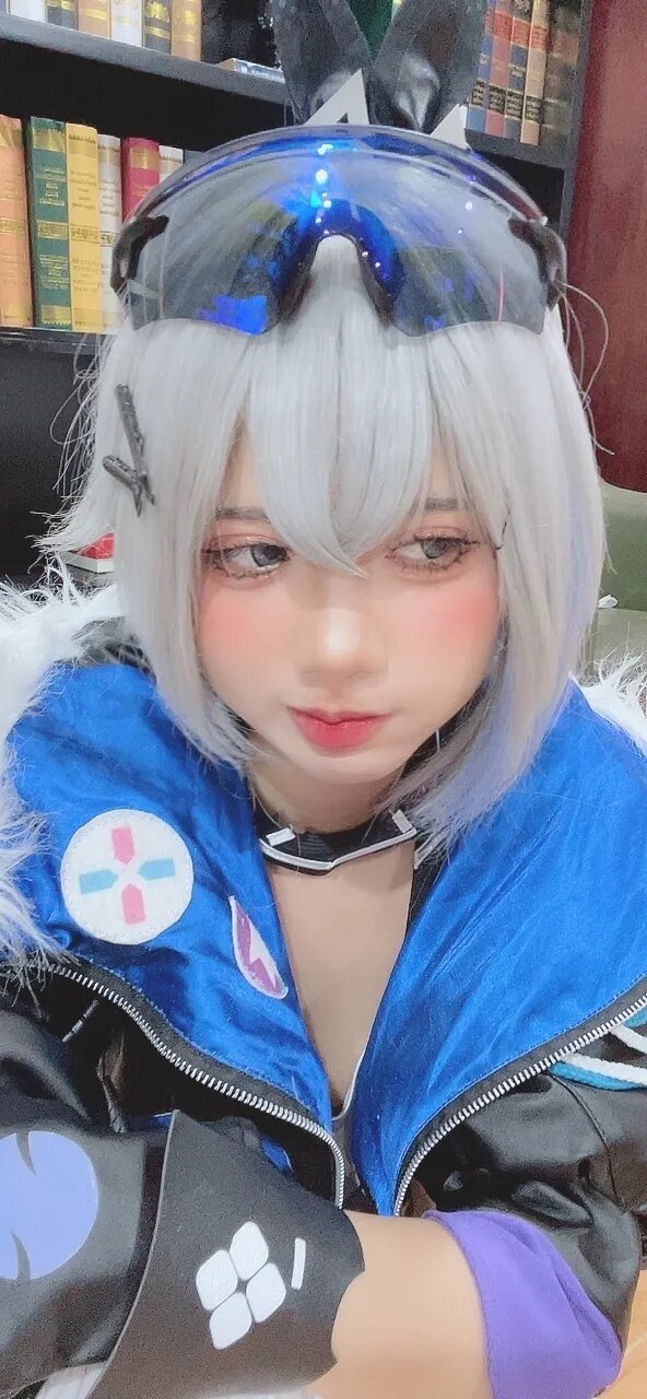PoppaChan - SilverWolf