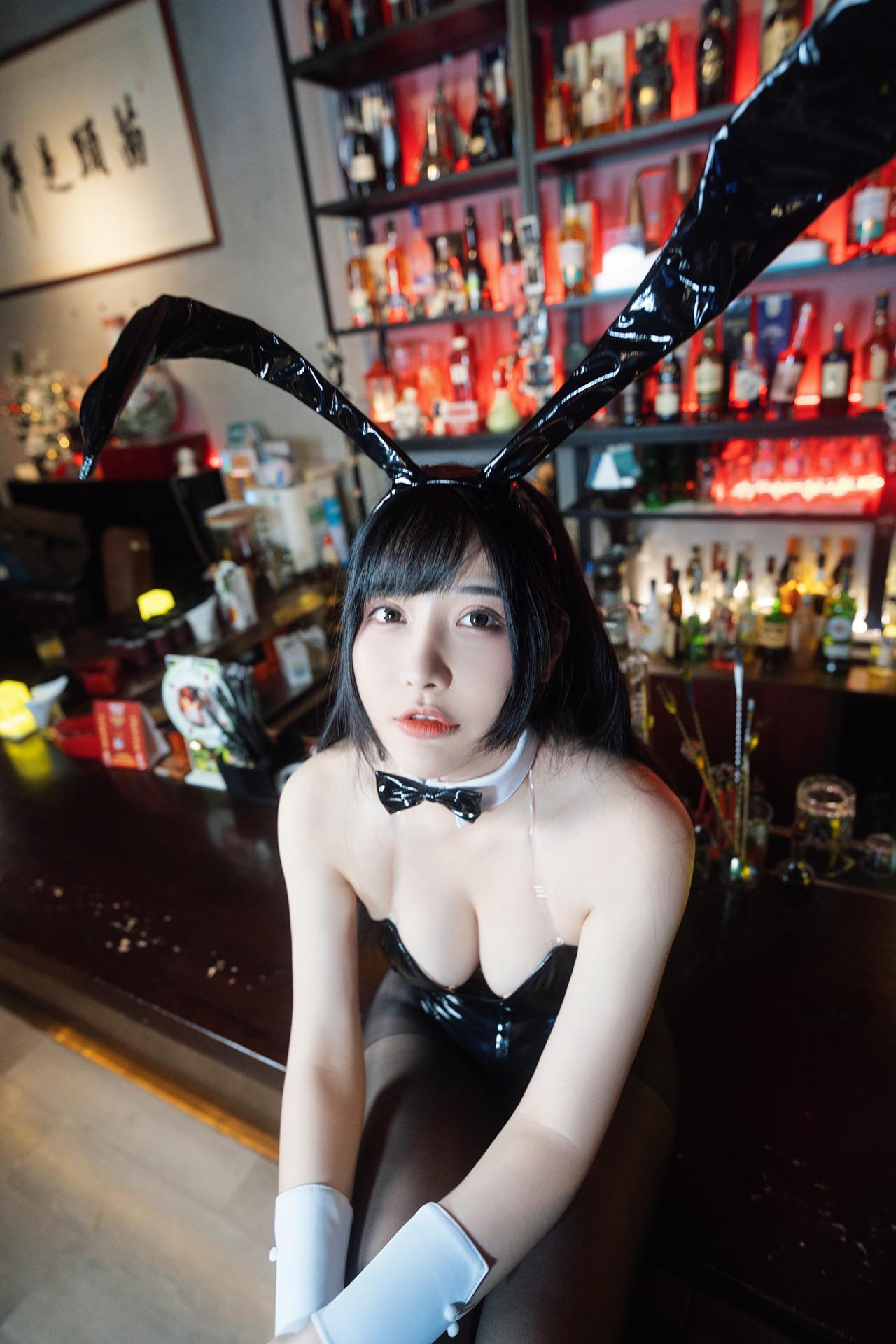 Cosplay 糖果果candy – 黑胶兔兔2 Set.03(20)