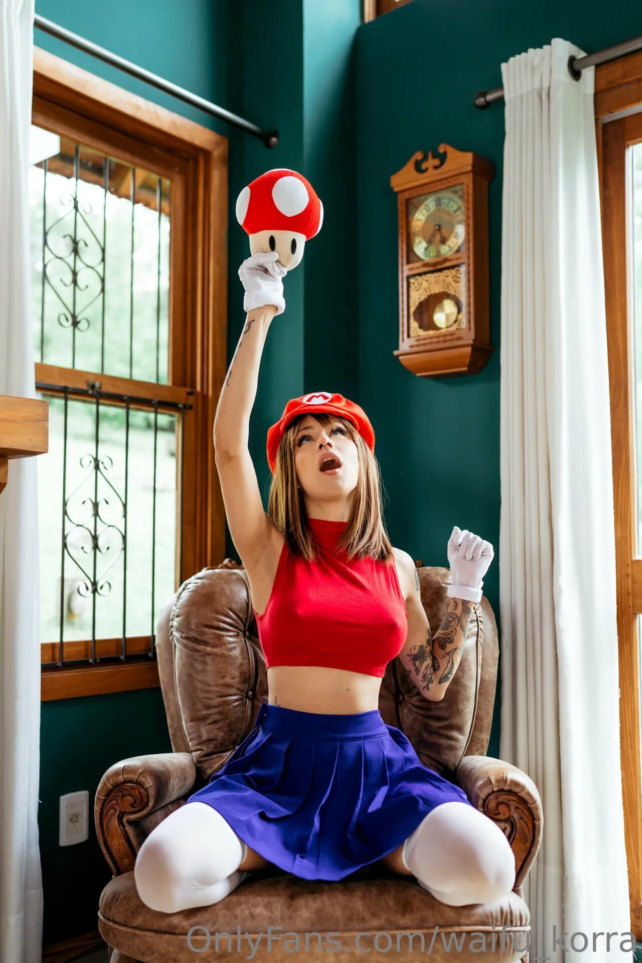 Waifu Korra - Super Mario