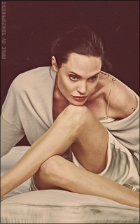 Angelina Jolie IW2xYQpW_o
