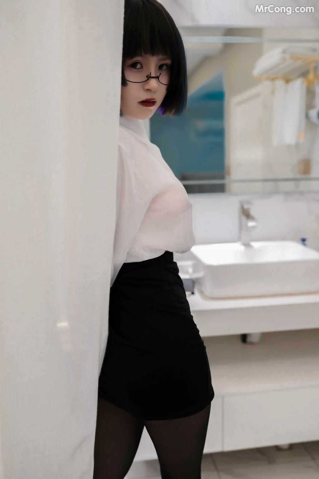 Coser@晕崽Zz: -迷情小秘 (62 photos)(38)