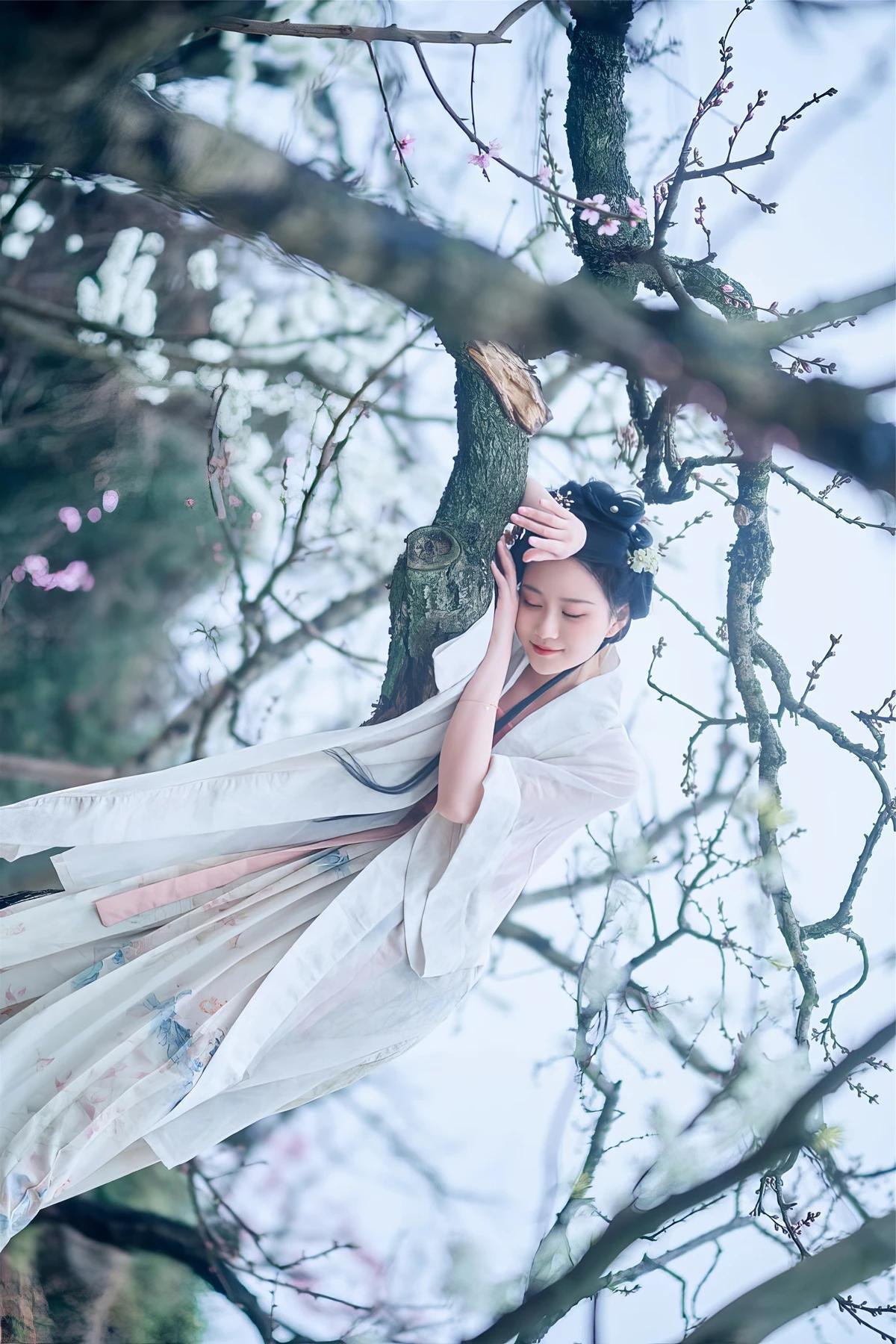 年年Nnian, 写真集 – 三月花(6)