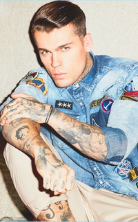 Stephen James GKo2qUtl_o