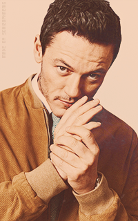 Luke Evans FWtWoZqS_o