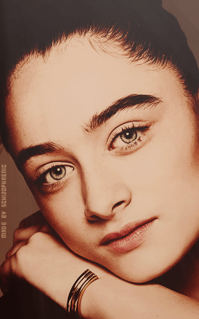 Raffey Cassidy W2jrbRzQ_o