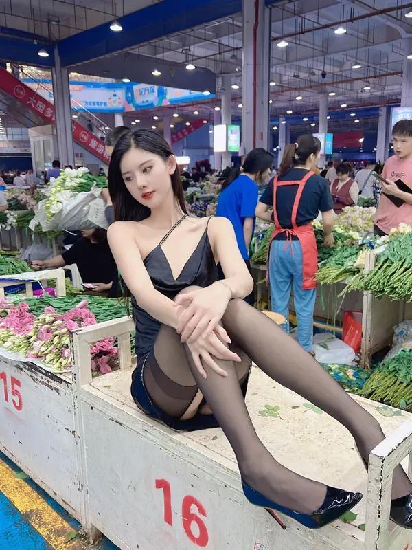 未分类性感写真 就是阿朱啊《菜市场》
