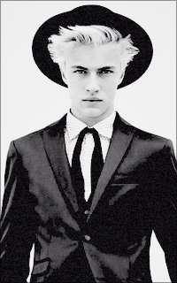 Lucky Blue Smith ASgdzm28_o