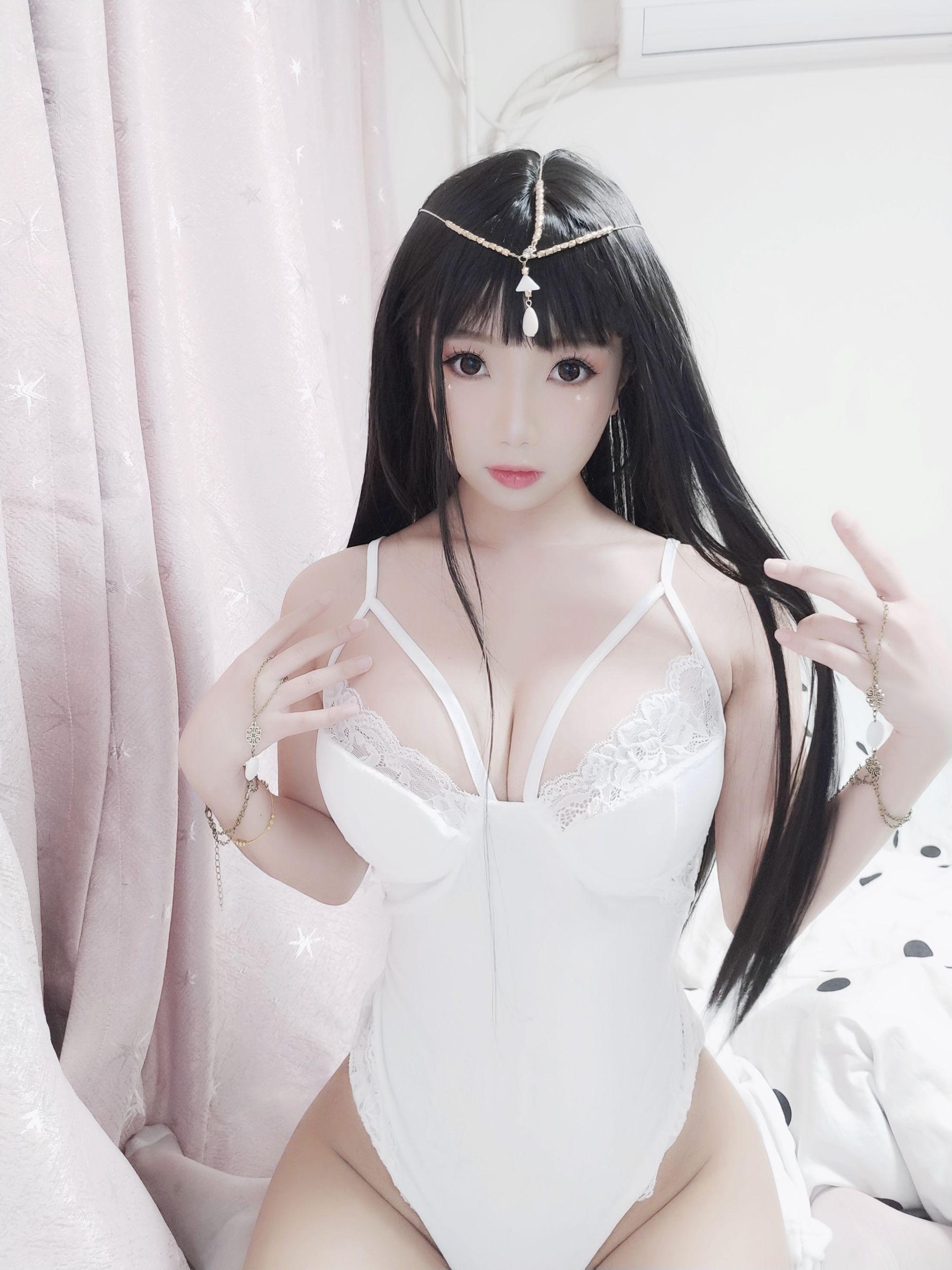 白嫩美少女鬼畜瑶 《白色埃及瑶》 写真集(26)