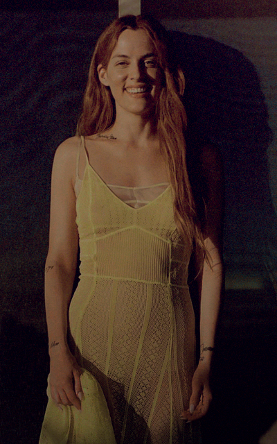 Riley Keough - Page 3 CPnA31w0_o