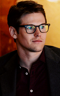 Zach Roerig  N7yYkRX0_o