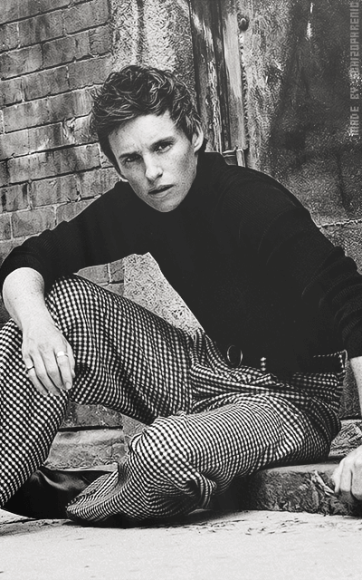 Eddie Redmayne YBzEief8_o