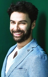 Aidan Turner 922N7vEP_o