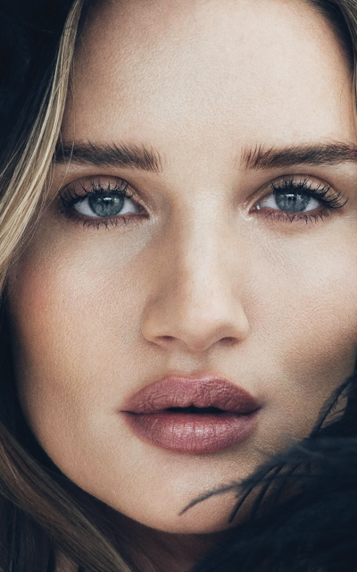 Rosie Huntington Whiteley CgiZrOt1_o