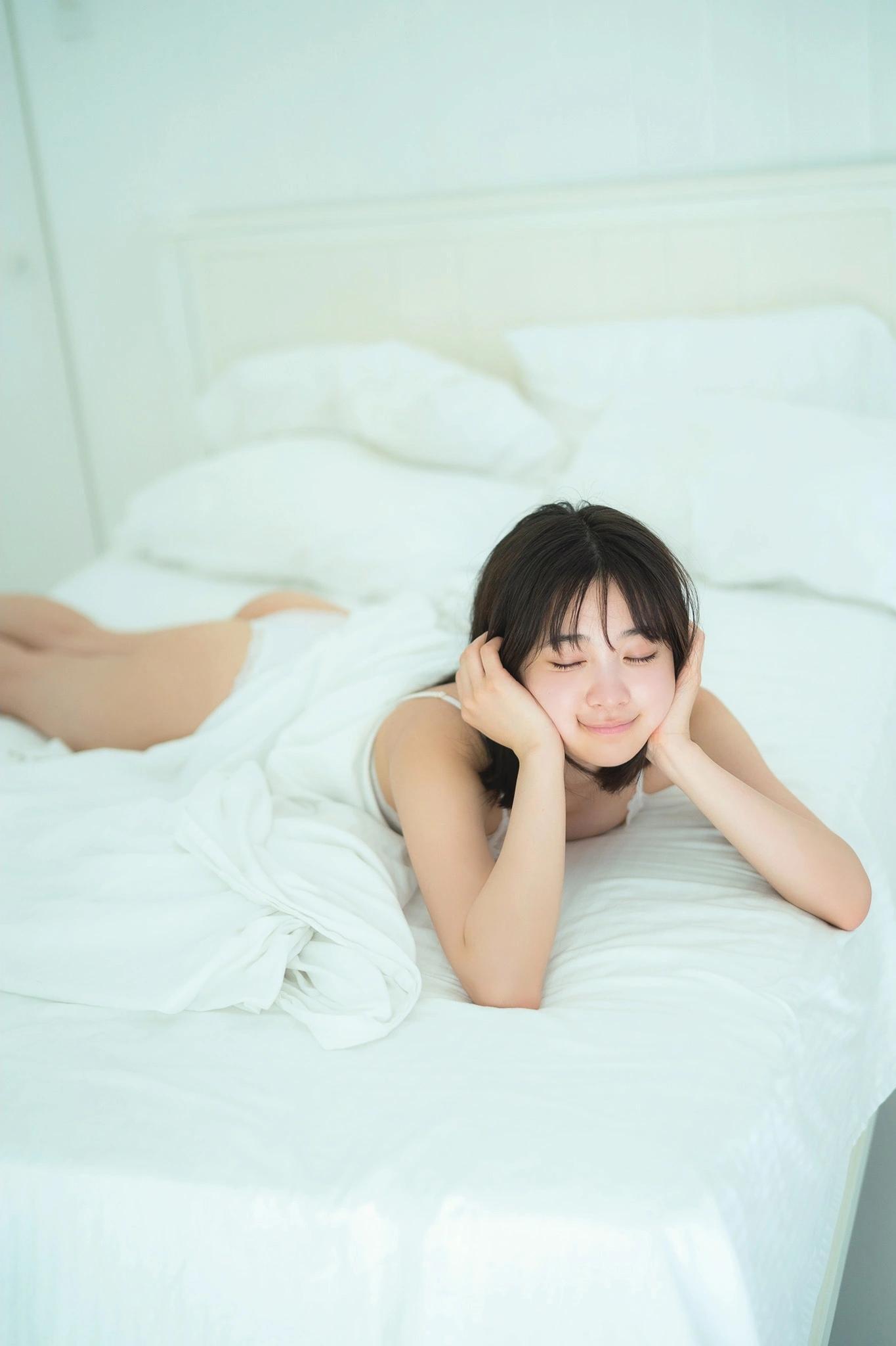 Maya Imamori 今森茉耶, 1st写真集 「恋がはじまクる」 Set.01(19)