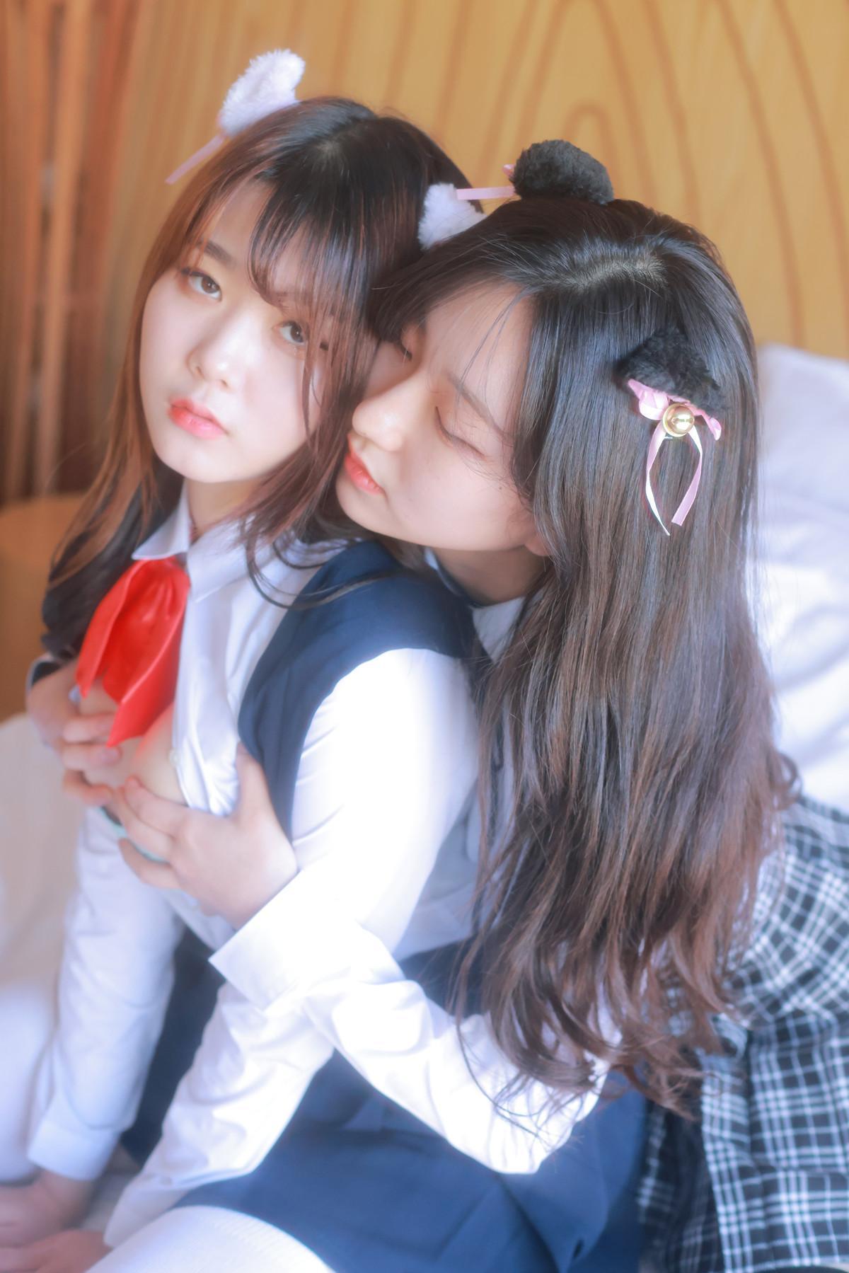 Sehee 세희, ZIA.Kwon 권지아, Photobook ‘School Uniform ft. Zia’ Set.02(3)