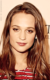 Alicia Vikander BqzRDx9d_o