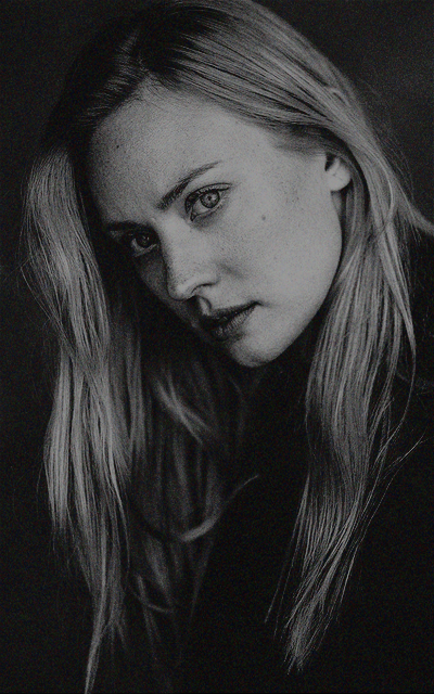 Deborah Ann Woll KlGlGpia_o