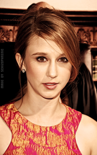 Taissa Farmiga Wq7vTuve_o