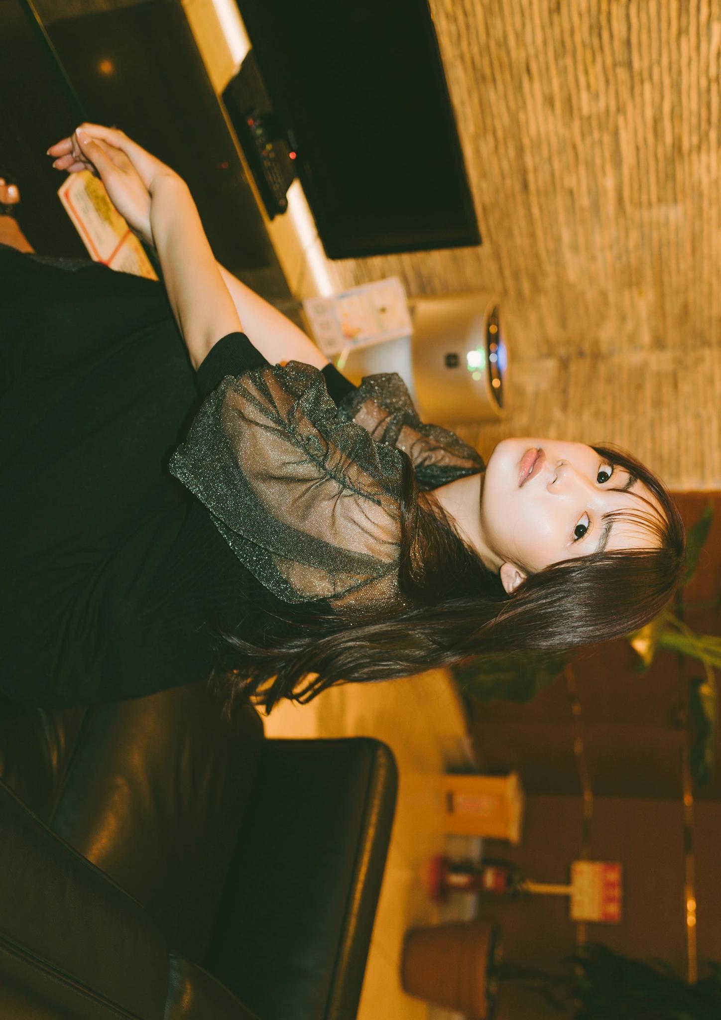 Hikari Kuroki 黒木ひかり, BRODYデジタル写真集 「Midnight romance」 Set.03(11)