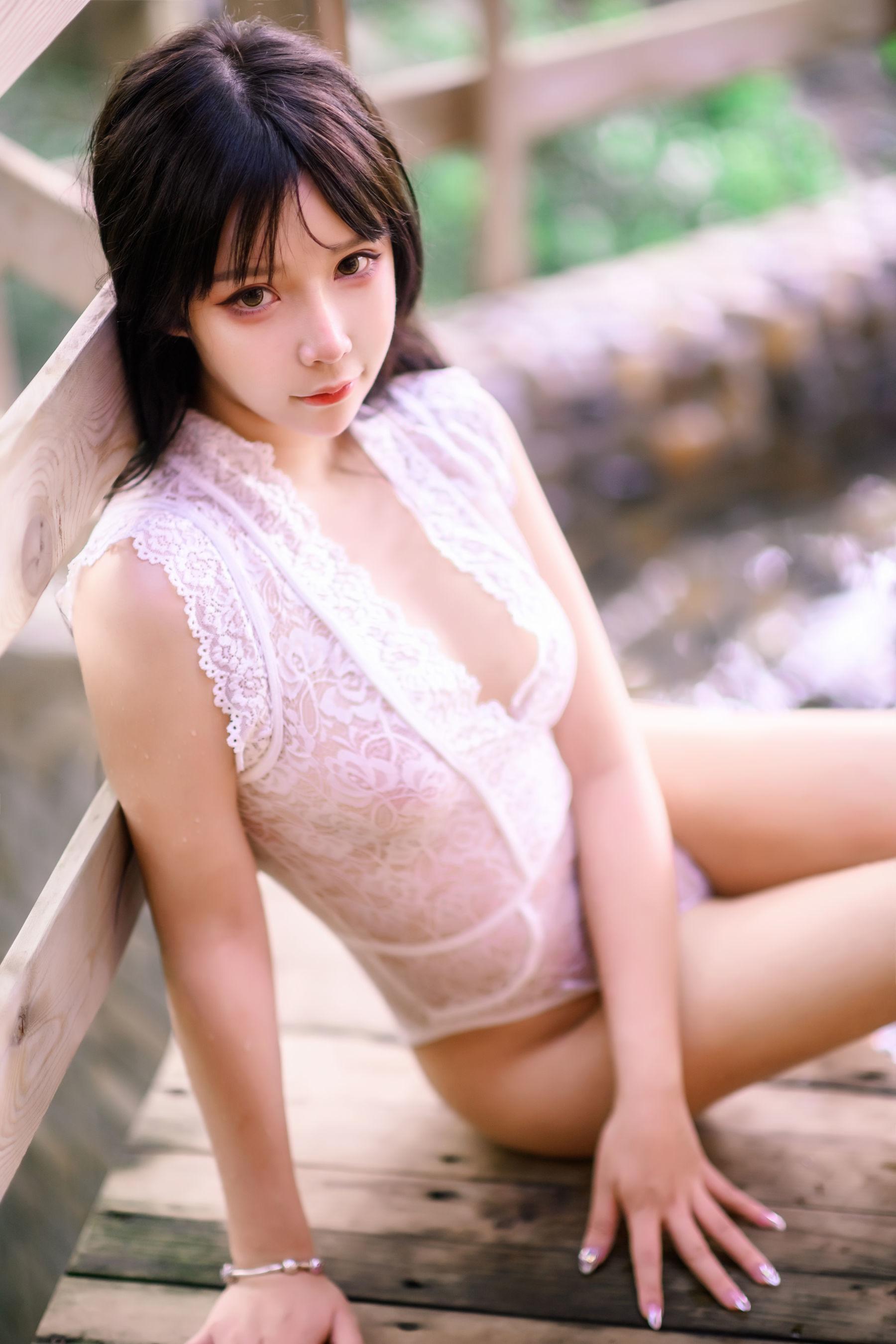 二次元妹子抱走莫子aa 《室外性感》 写真集(50)