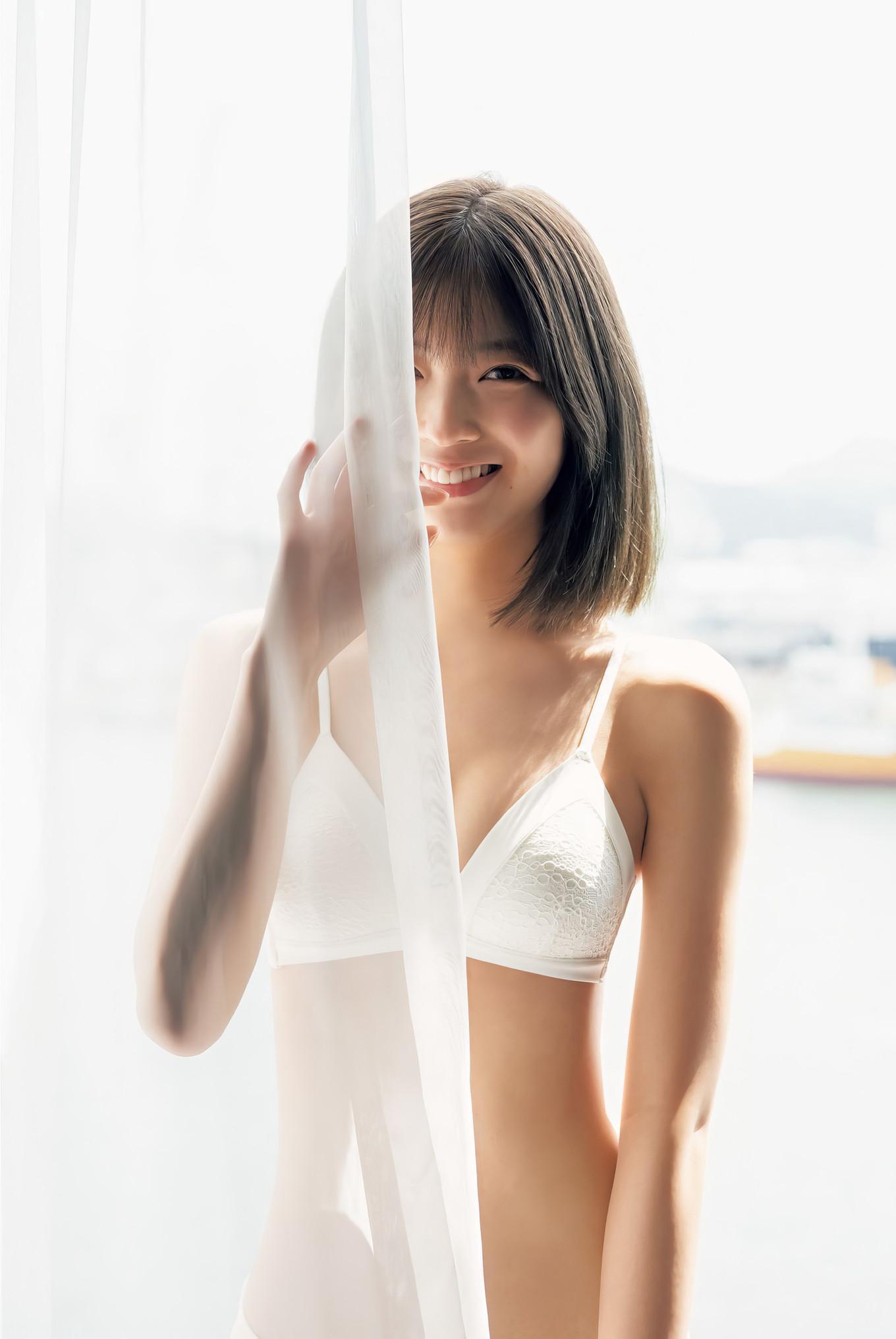 Mio Kudo 工藤美桜, 1st写真集 [KIMINOMIO] Set.02(7)